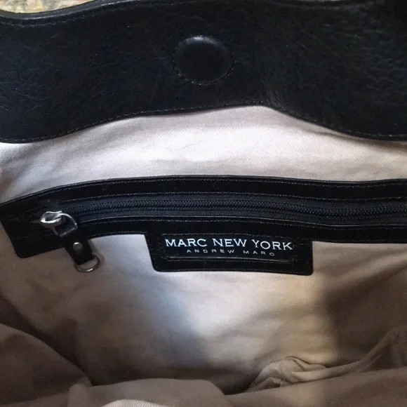 Andrew Marc New York Black Leather Shoulder Bag - Picture 5 of 9